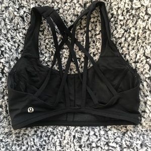Lululemon sports bra size 6